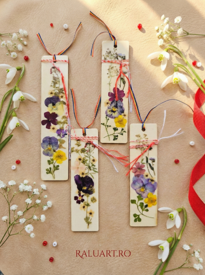 Poza cu Semn de carte artizanal din lemn – O fărâmă de natură între pagini